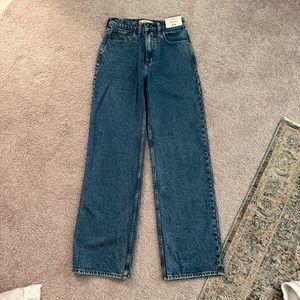 Abercrombie jeans (loose high rise) new with tags!